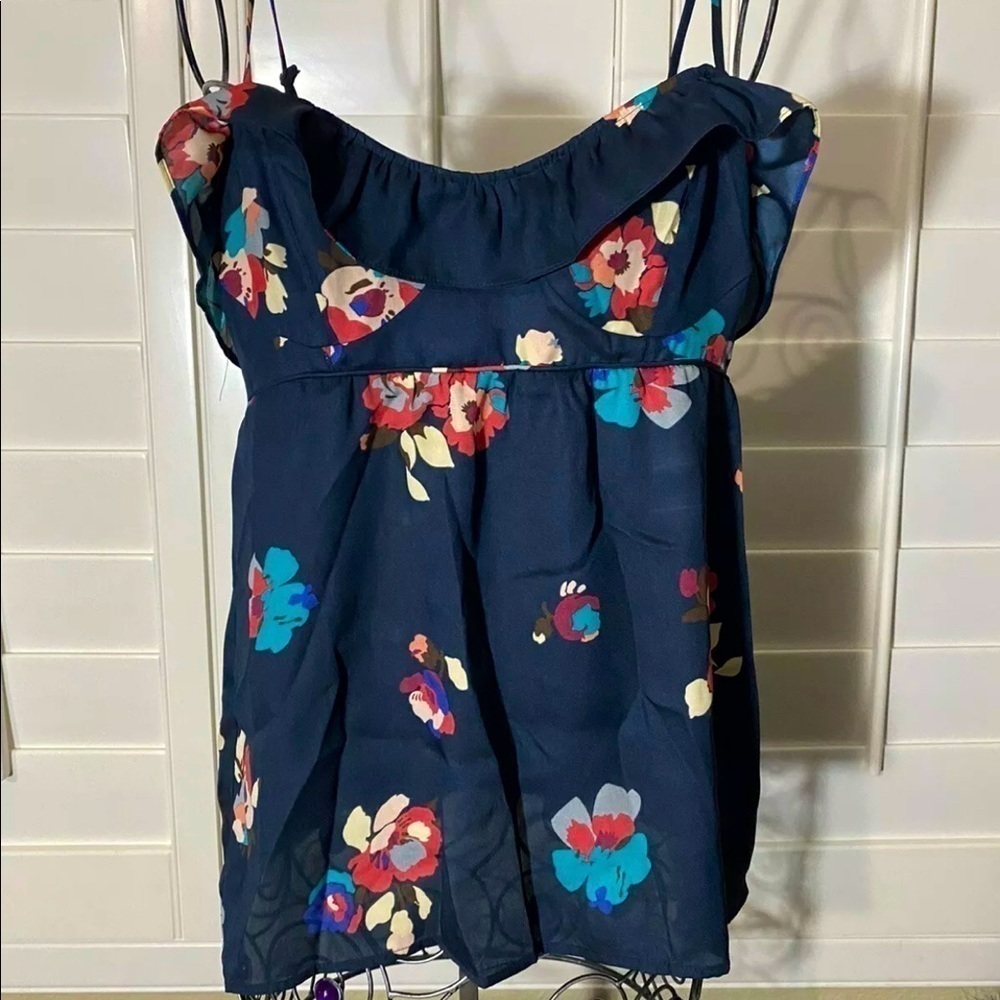 American eagle outfitters floral tank size M